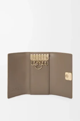 Anagram Key Case in Pebble Grained Calfskin