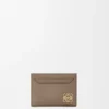 Anagram Plain Cardholder in Pebble Grained Calfskin Anagram Plain Cardholder in Pebble Grained Calfskin