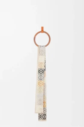 Anagram Scarf in Wool, Silk and Cashmere