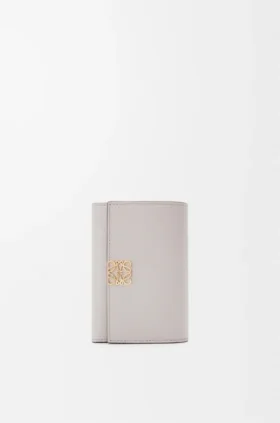 Anagram Small Vertical Wallet in Pebble Grained Calfskin