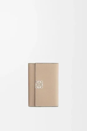 Anagram Small Vertical Wallet in Pebble Grained Calfskin