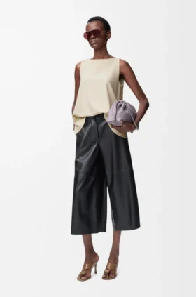 Anagram Top in Viscose Blend