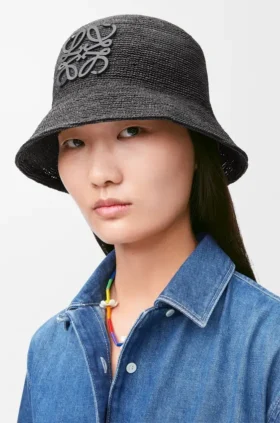 Bucket Hat in Raffia and Calfskin