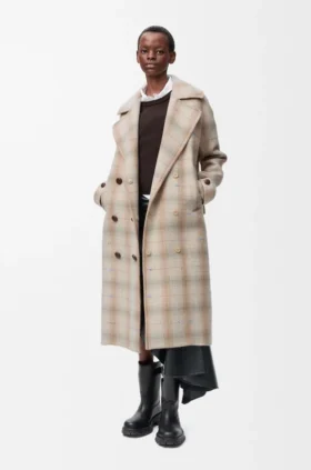 Coat in Wool and Cashmere Blend