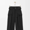 Cropped Cargo Trousers in Wool Cropped Cargo Trousers in Wool