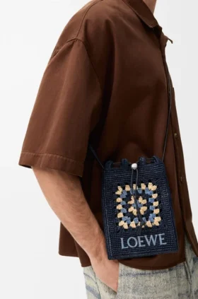 Drawstring Pocket in Classic Calfskin and Raffia