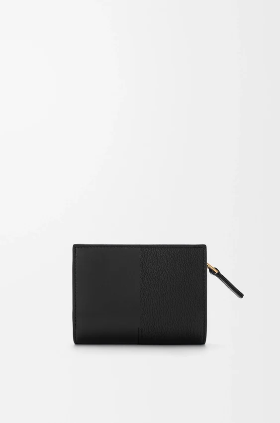 Duet Compact Wallet in Smooth and Grained Calfskin Duet Compact Wallet in Smooth and Grained Calfskin