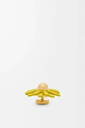Flower Pin in Calfskin