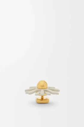 Flower Pin in Calfskin