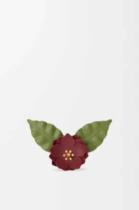 Flower Pin in Classic Calfskin Flower Pin in Classic Calfskin