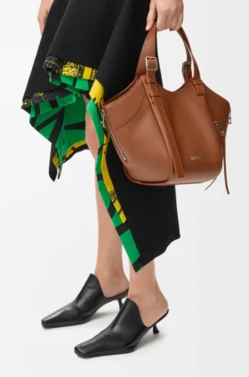 Hammock Flip Bag in Classic Calfskin Hammock Flip Bag in Classic Calfskin