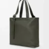 Loop Zipped Tote in Supple Grained Calfskin