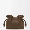 Medium Flamenco Clutch in Grained Nubuck