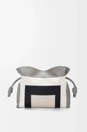 Medium Flamenco Clutch in Nappa Calfskin