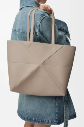 Medium Horizontal Puzzle Fold Tote in Soft Grained Calfskin