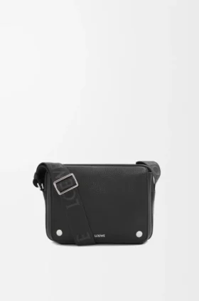 Medium Pebble Messenger Bag in Supple Grained Calfskin