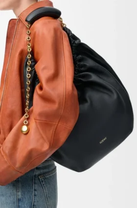 Medium Squeeze Bag in Mellow Nappa Lambskin