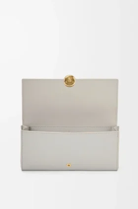 Pebble Continental Wallet in Shiny Nappa Calfskin