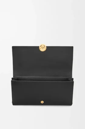 Pebble Continental Wallet in Shiny Nappa Calfskin