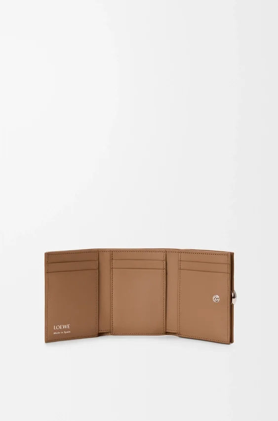 Pebble Trifold Wallet in Pebble Grained Calfskin Pebble Trifold Wallet in Pebble Grained Calfskin
