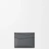 Puzzle Plain Cardholder in Supple Grained Calfskin Puzzle Plain Cardholder in Supple Grained Calfskin