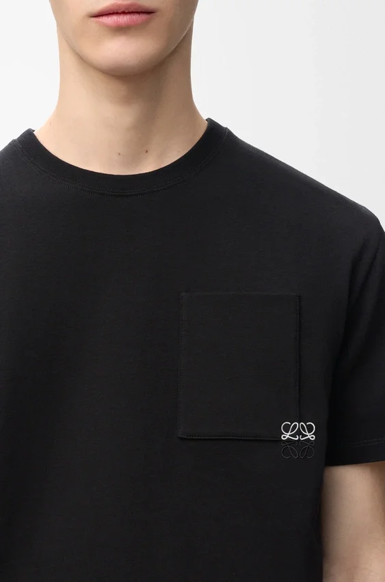 Relaxed Fit T-Shirt in Cotton Relaxed Fit T-Shirt in Cotton