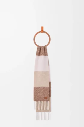Scarf in Alpaca and Wool Blend