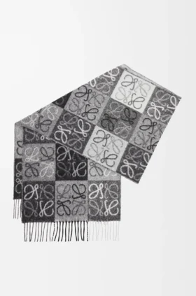 Scarf in Wool and Cashmere