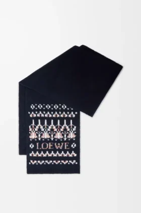Scarf in Wool Blend