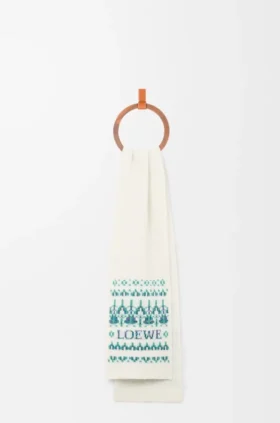 Scarf in Wool Blend