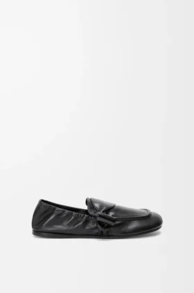 Toggle Loafer in Shiny Smooth Calfskin
