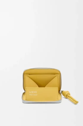 Zipped Coin Purse in Shiny Nappa Calfskin Zipped Coin Purse in Shiny Nappa Calfskin
